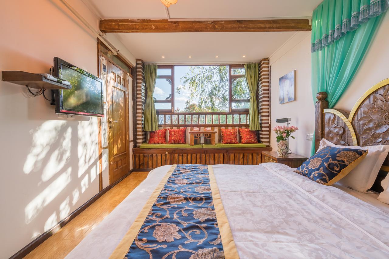Love Cloud Boutique Chain Hotel In The Water Side ลี่เจียง ภายนอก รูปภาพ