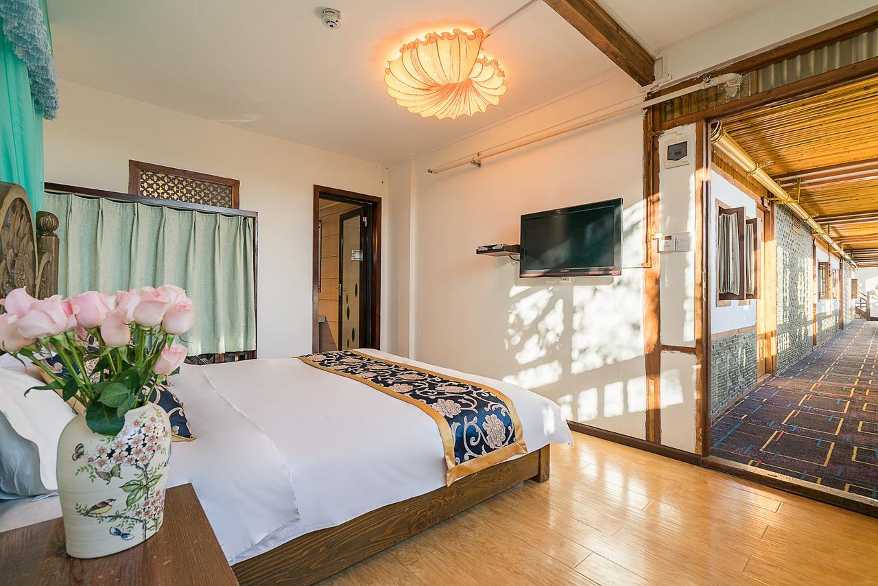 Love Cloud Boutique Chain Hotel In The Water Side ลี่เจียง ภายนอก รูปภาพ