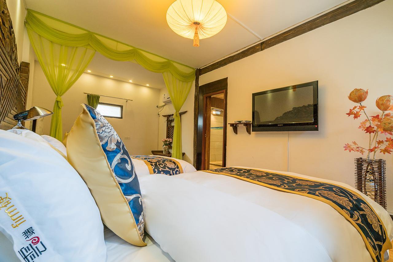 Love Cloud Boutique Chain Hotel In The Water Side ลี่เจียง ภายนอก รูปภาพ
